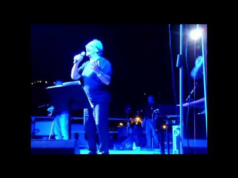 Andrea Mingardi con Emanuela Cortesi ,interpretrano egregiamente una canzone dei Pink Floyd