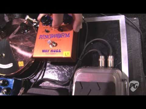 NAMM '11 - Dunlop Way Huge Ring Worm Ring Modulator, MXR Bass Compressor & '78 Distortion Demos