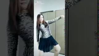 Download lagu tante montok goyang hot on tik tok mp3 Download lagu tante montok goyang hot on tik tok mp3