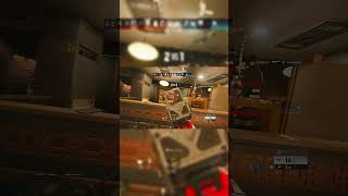 Swing or be swung #r6siege #r6hub #gaming #badaim #controller