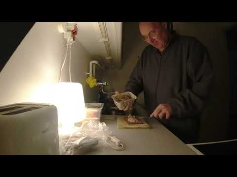 MongoTV_10873 - Min Frokost - RUGBRØD Med LEVERPOSTEJ og RØDBEDER