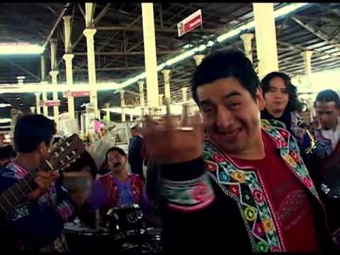 PUEBLO ANDINO / Selección de huaynos (D. A. D.)