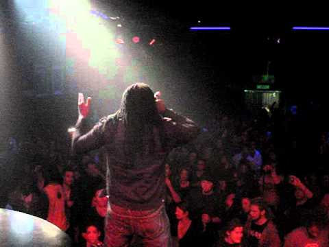 CHUCK FENDER : jah is worthy with ChatterBox @Sottotetto Bologna 31-10-2011.MPG