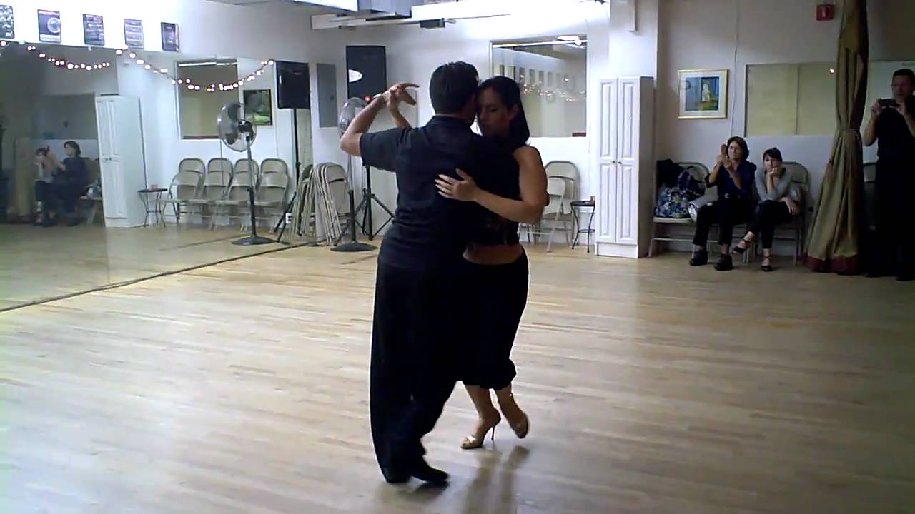 Oscar Mandagaran & Georgina Vargas workshop:Vals - Density, elasticity & turns