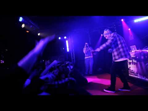 "COOKIN BANANAS LIVE"