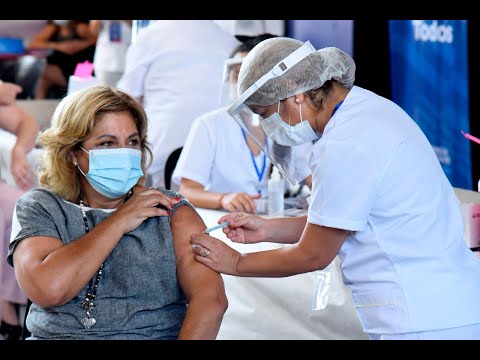 Se habilitaron pre-turnos para la vacunación a mayores de 60 años contra la COVID-19