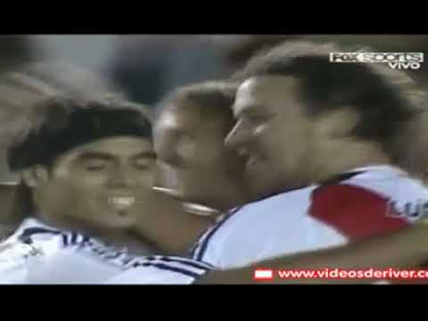 2009 River VS Nacional - ROBO gol con mano y doble offside