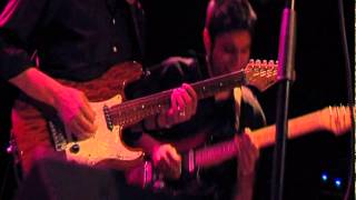 Entre tú y yo, de Antonio Vega. Directo en el Teatro Victoria Eugenia. Febrero de 2009