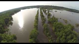 preview picture of video 'Flooding on Hwy 101 in Shakopee, MN'