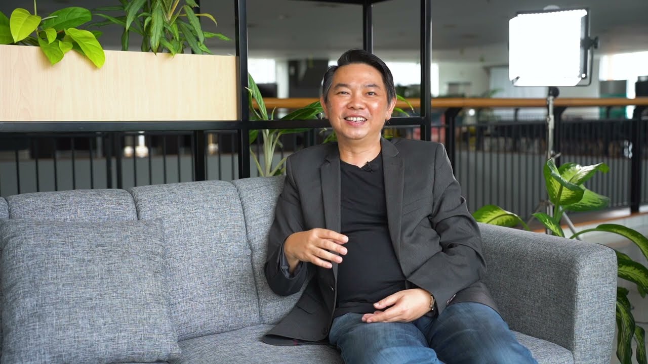 Kisah Menginspirasi Daniel Adhinugraha Dalam Menata Karier | Alumni BINUS University