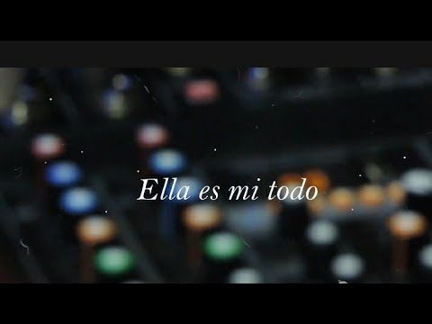 GRUPO MOMENTOS - Ella Es Mi Todo (videoclip) cover.