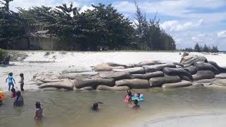 preview picture of video 'Pantai Matras Sungailiat Keren Gaes!'