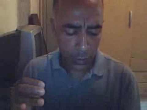 CANTOR CRISTAO  HINO 579  OLHANDO PARA CRISTO