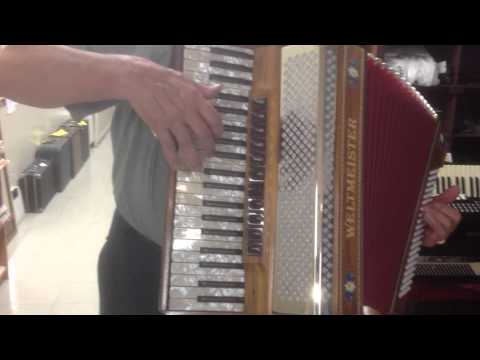 Weltmeister Monte 41 Natural Musette Accordion