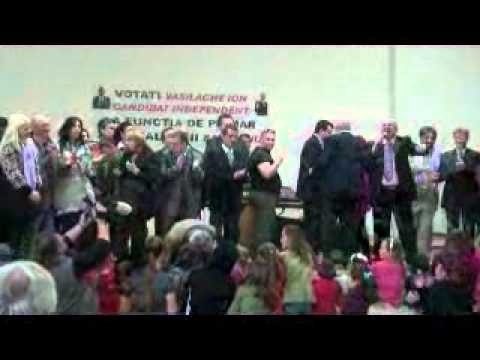 Miting electoral în Lanurile pentru Nelu, Baiat de Zahar