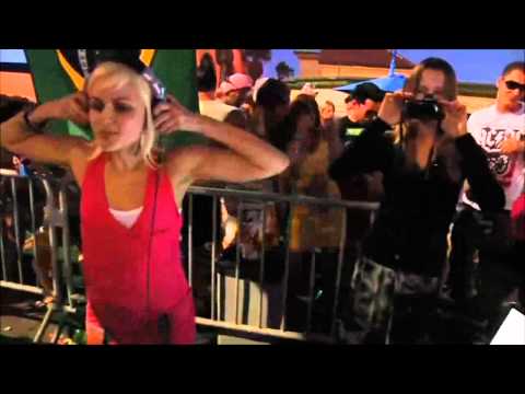 Michael Gray vs Dizzee Rascal vs Roll Deep - I Wake Up Every Weekend (DJ PR!ME MIX)