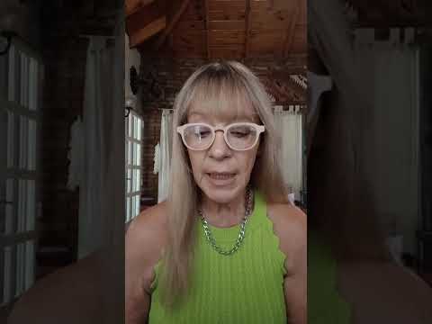 Leyendo poesía en casa. María Marta Donnet. Carcarañá. Santa fe. Argentina