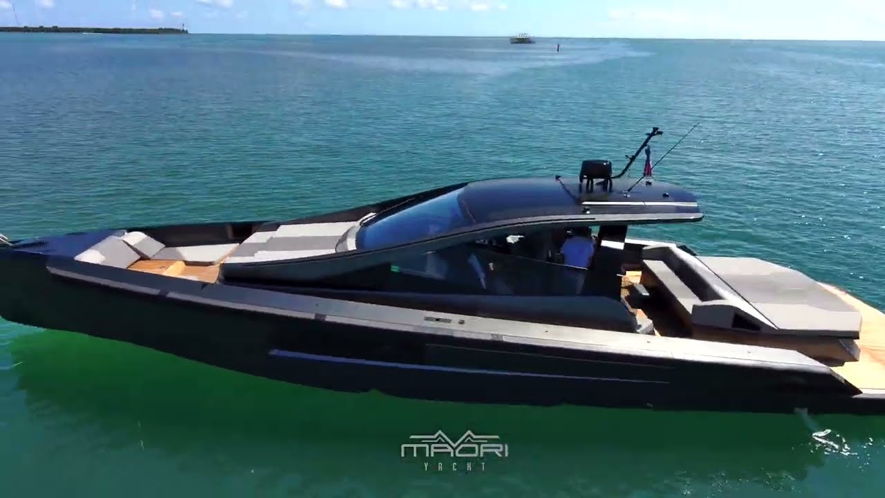 Maori 54 ft XL arrives to Miami