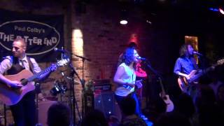 Man In The Mirror (Michael Jackson) - Sandy Stones & Common Ground @ The Bitter End