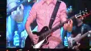 Jeremy Camp - Beautiful One &amp; Give You Glory @ Universal