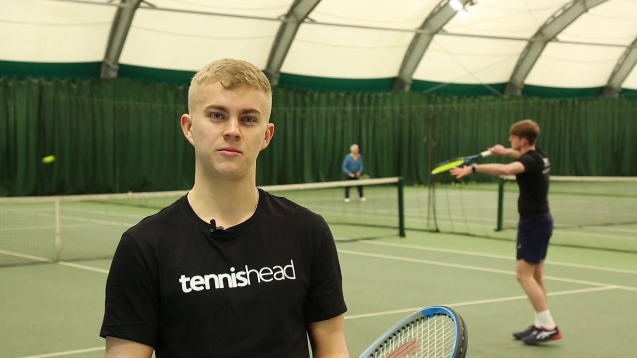 Wilson Ultra 100 v3 tennis racket play test and review from Tennishead