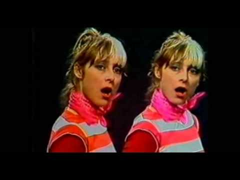 Mo-Dettes - WHITE MICE / WHITE MOUSE DISCO - RARE VIDEO