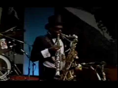 Down Beat 1975 poll-winners' show: 'Pedal Up'