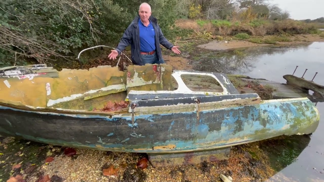 Discussing Abandoned Project Boats in Gosport