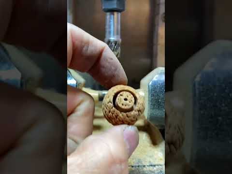 The process of taking walnut materials- Good tools and machinery make work easy