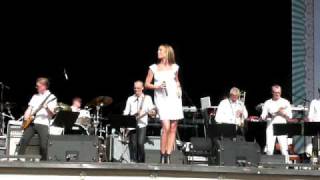 Marie Serneholt - That&#39;s The Way My Heart Goes (Live Childhood)