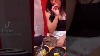 #美女 #谷間　氷になりたい