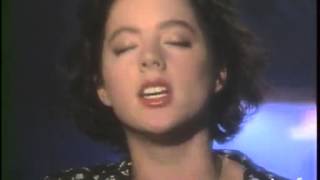 Sarah Mclachlan &quot;Touch&quot; - Archive INA
