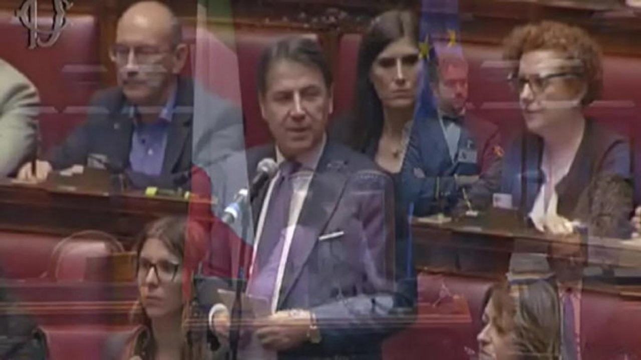 Chat Delmastro, Bagarre in Aula alla Camera durante intervento Conte, deputato di FdI allontanato