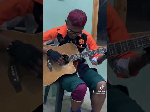 adik chini belanja paduu...