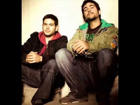 Tanta Tinta Tonta - Estopa