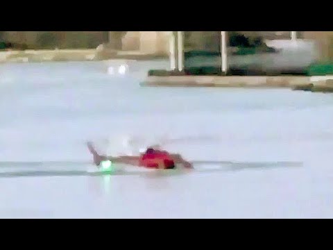 Bilanț tragic după prăbuşirea unui elicopter la New York: doi morţi şi trei răniţi . Pe un frig năprasnic, scafandrii au căutat ore &icirc;n șir supraviețuitorii. FOTO