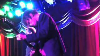 Scott Metzger & his Ronin 67 Foil Songbird w/ Bustle in your Hedgerow at Brooklyn Bowl
