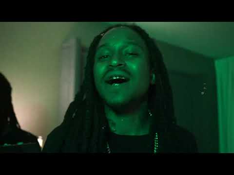 Snook Da Crook ft. Champagne Dame - 5Ps [Official Video]