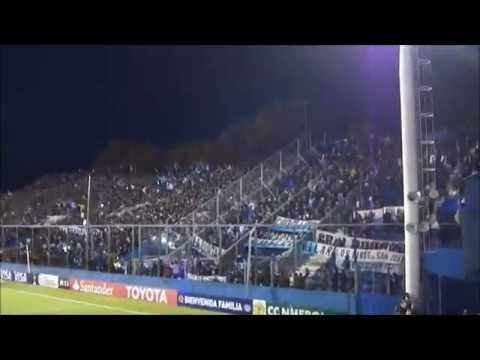 "la gente de Racing desde la tribuna de Wanderers" Barra: La Guardia Imperial &bull; Club: Racing Club