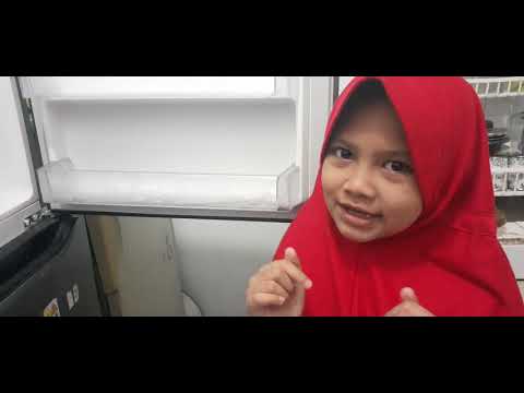 Nadhirah buat sate marshmallo coklat dingin...enaaaak