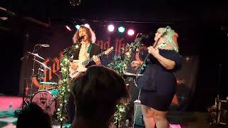 Shannon and the Clams- It's too late