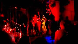 Rupa And The April Fishes -  Maintenant (Live im Stadtgarten)