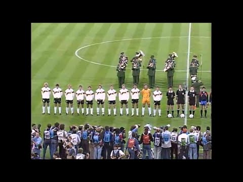 Spain and Germany national anthem in München (Euro 1988)