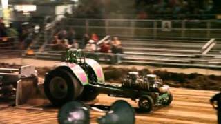 preview picture of video 'The Trip Tractor Pull'