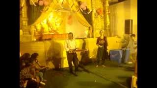 Deepak Tahilramani performs at Navratri pandal in Royal-Greens Bhilai on 28-Sep-14