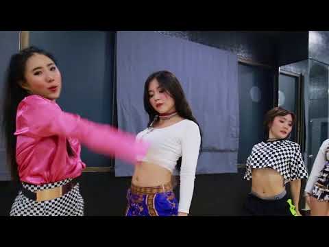 DDU-DU DDU-DU - BLACKPINK dance cover by GiBiFriends