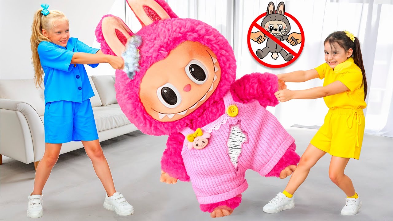 Eva and Friends Learn to Share Toys + MORE LABUBU adventures