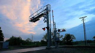 preview picture of video 'NORFOLK SOUTHERN EVENING MIXED FREIGHT, LEXINGTON, KENTUCKY, USA (HD)'