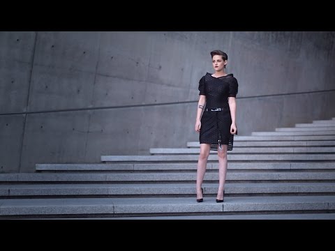 Impressions of the Paris to Seoul Cruise 2015/16 Show – CHANEL Shows