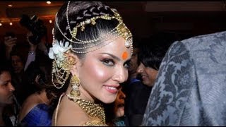 Sunny Leone's Item Song In 'Shootout At Wadala'